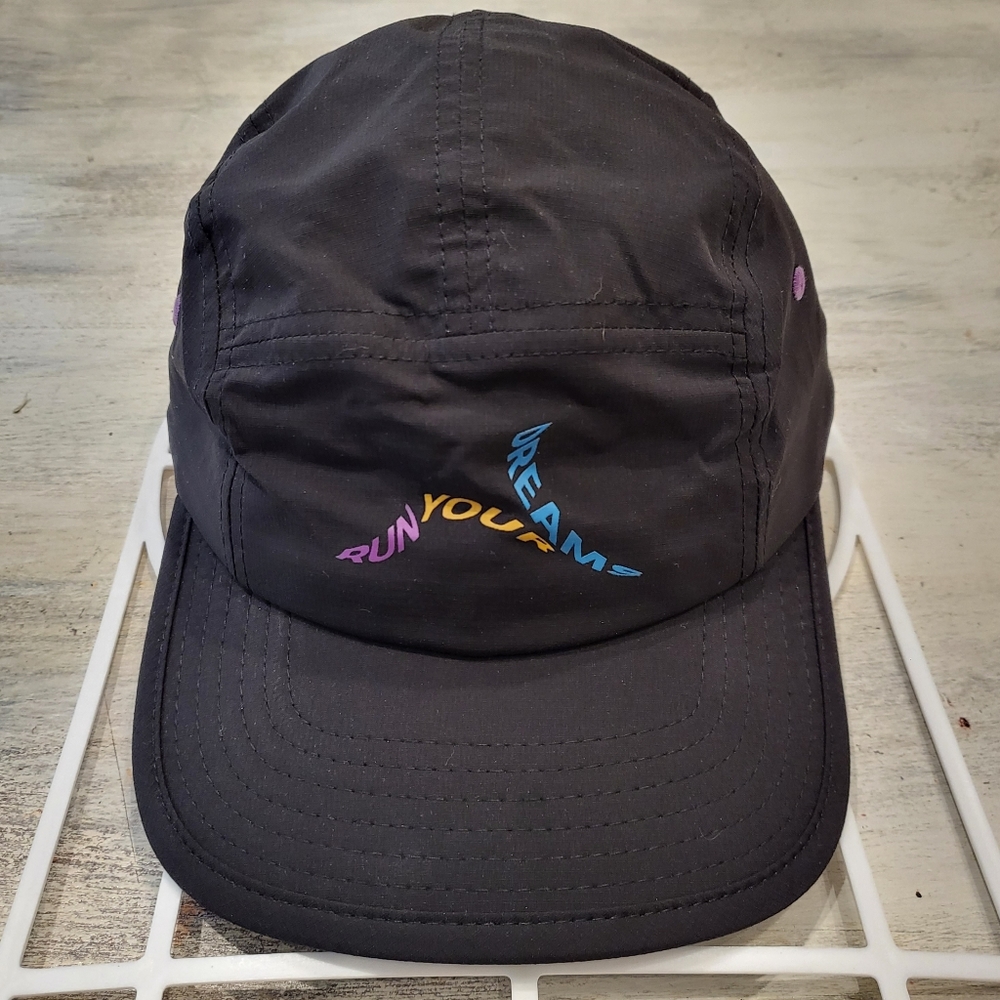 KARHU 5-Panel Running Hat Adjustable Strap "Run Your Dreams" - Like New - Unisex